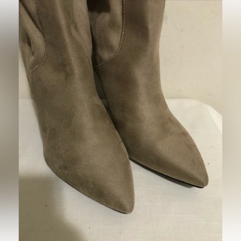 Ingido Rd. Leather Pointed Toe Over Knee Boots - Picture 6 of 11